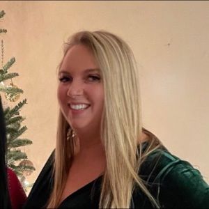 Meet your Posher, Hayley